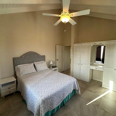 Ixoras Beach Apartments Saint Peter Εξωτερικό φωτογραφία