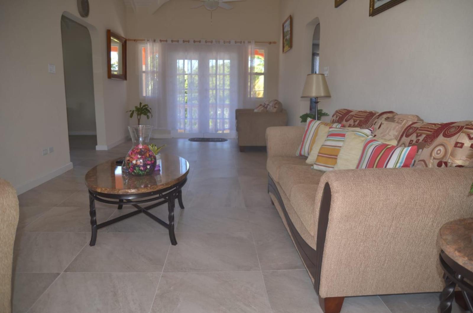 Ixoras Beach Apartments Saint Peter Δωμάτιο φωτογραφία
