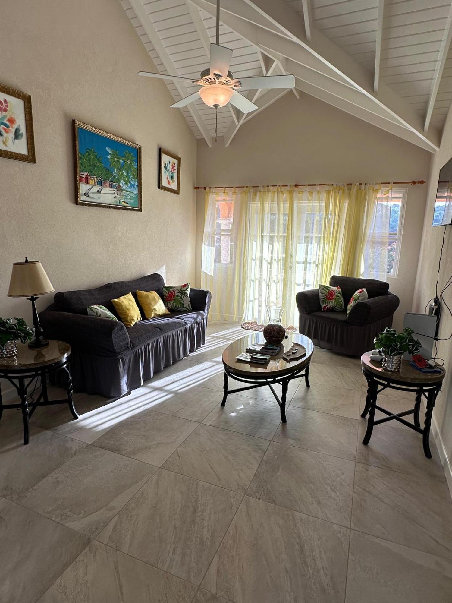Ixoras Beach Apartments Saint Peter Εξωτερικό φωτογραφία