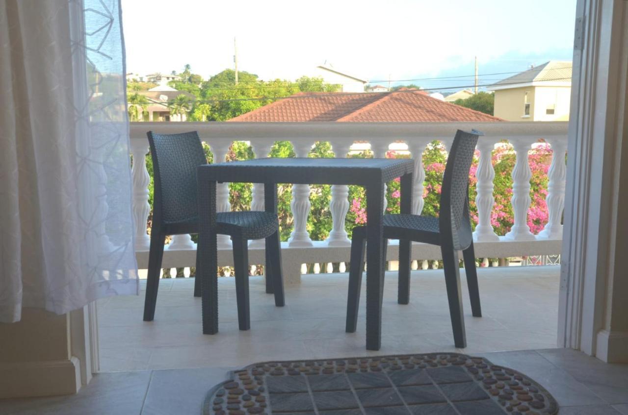Ixoras Beach Apartments Saint Peter Εξωτερικό φωτογραφία