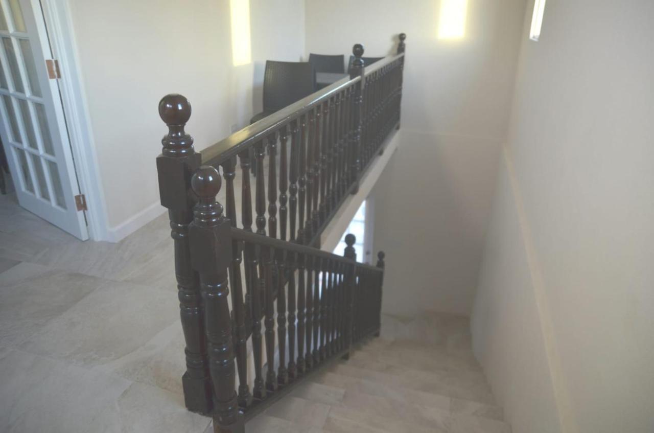 Ixoras Beach Apartments Saint Peter Εξωτερικό φωτογραφία